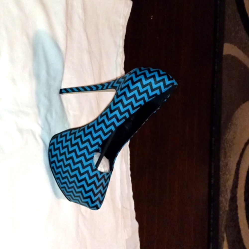 Boutique style high heels size 11